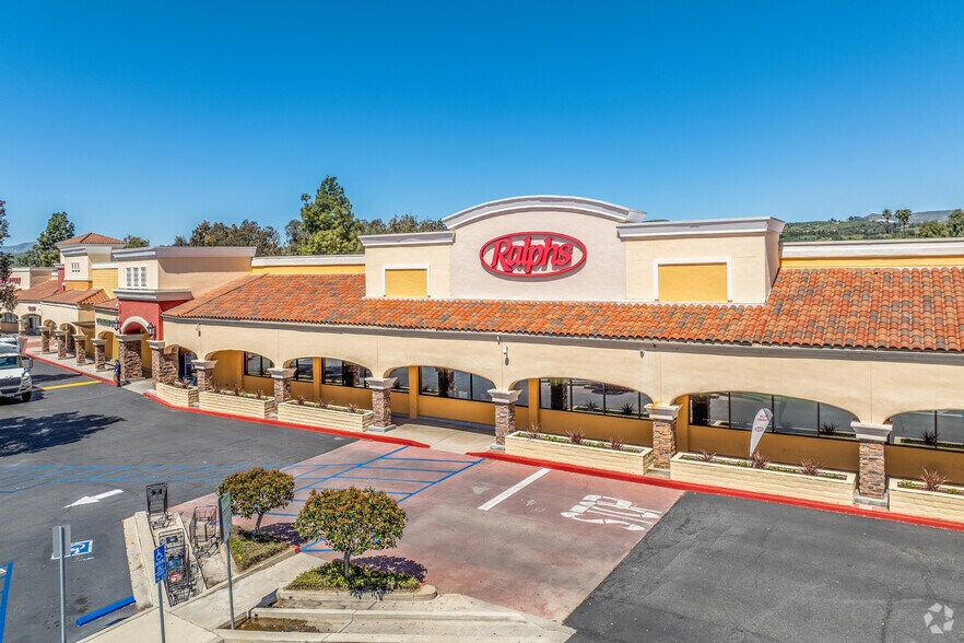 1-275 W Los Angeles Ave, Moorpark, CA à louer - Photo principale – Image 1 sur 8