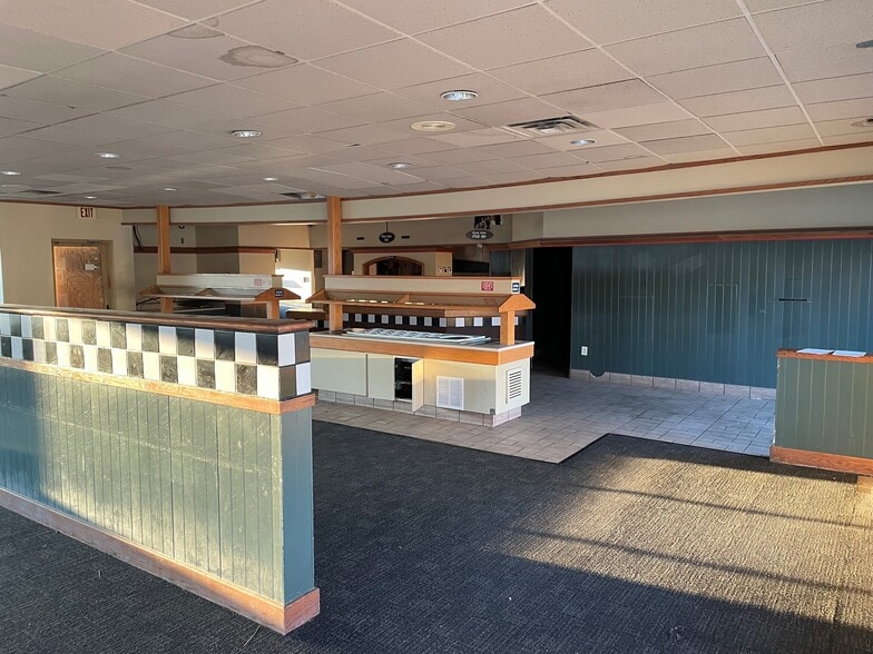 2222 W Main St, Tupelo, MS à louer - Photo intérieure – Image 3 sur 6