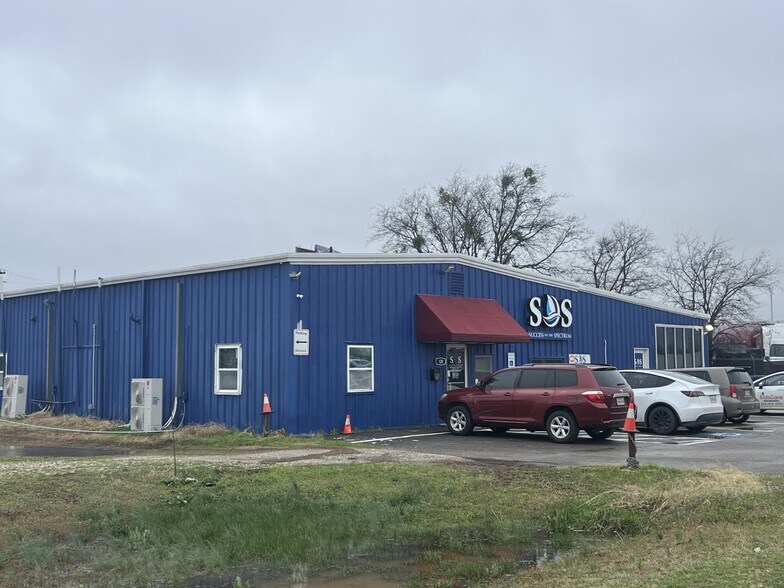 120 Coad St, Fort Worth, TX à vendre - Photo de l’immeuble – Image 2 sur 7