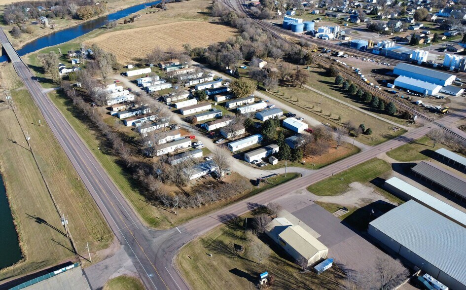 64-Unit MHC's - Sioux Falls, SD Metro portefeuille de 2 biens à vendre sur LoopNet.fr - Photo de l’immeuble – Image 2 sur 10