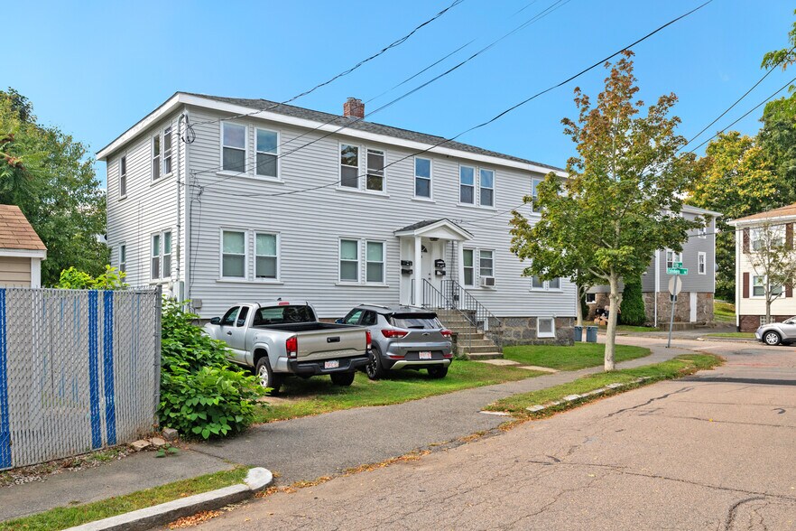 25 5th Ave, Quincy, MA à vendre - Photo de l’immeuble – Image 3 sur 12