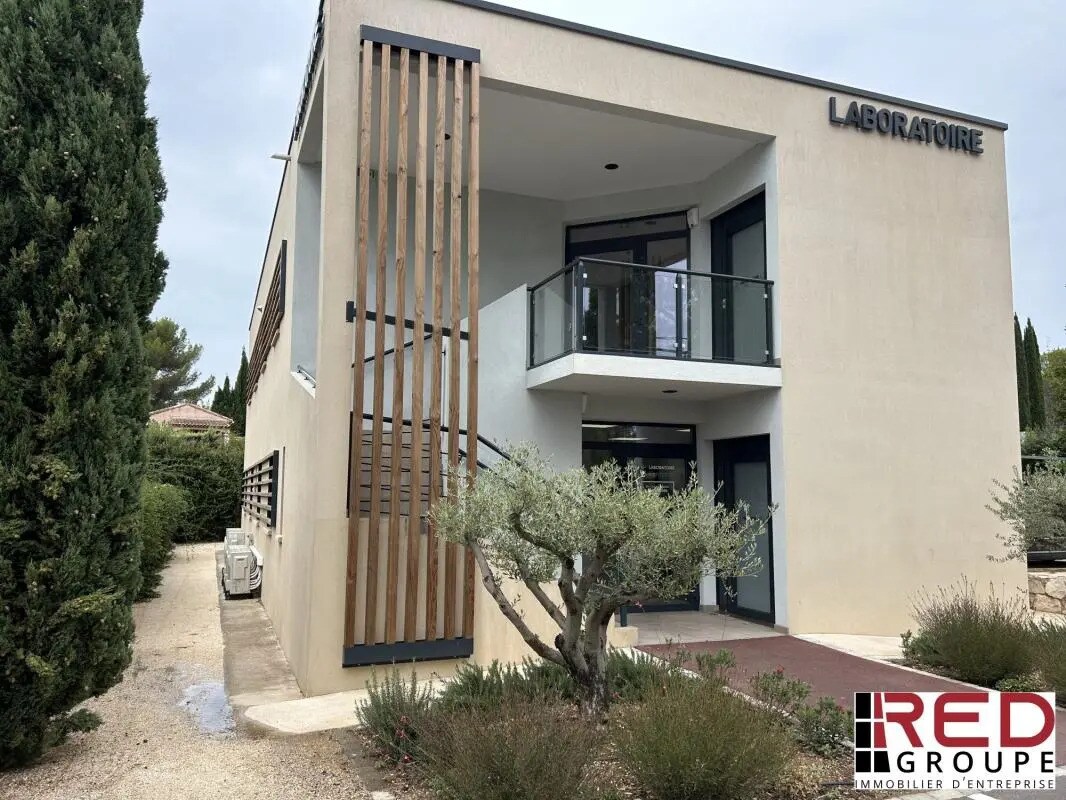 Bureau dans Éguilles à louer Photo de l’immeuble– Image 1 sur 5