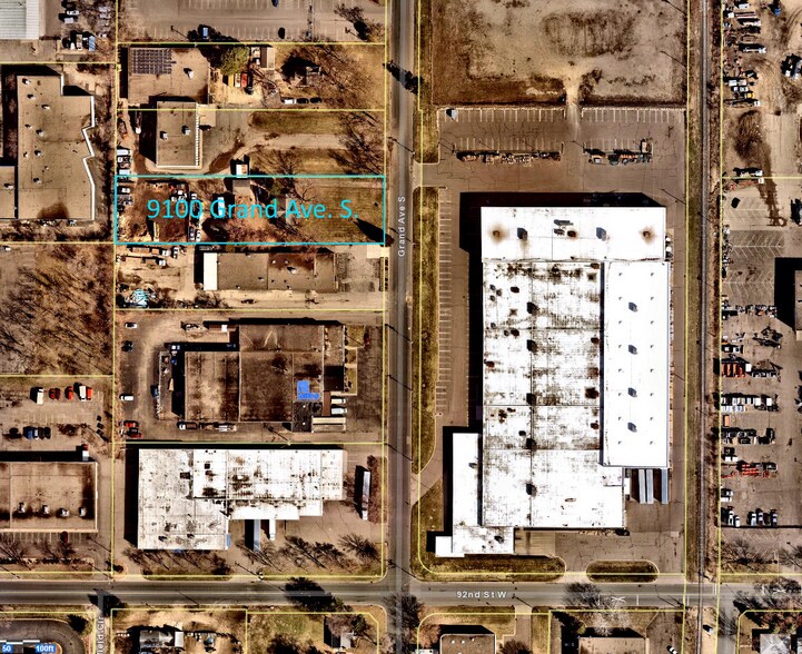 9100 Grand Ave S, Bloomington, MN à vendre - Photo de l’immeuble – Image 3 sur 3