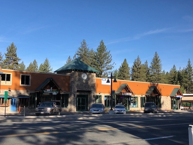 3091 Harrison Ave, South Lake Tahoe, CA à louer Photo principale– Image 1 sur 19