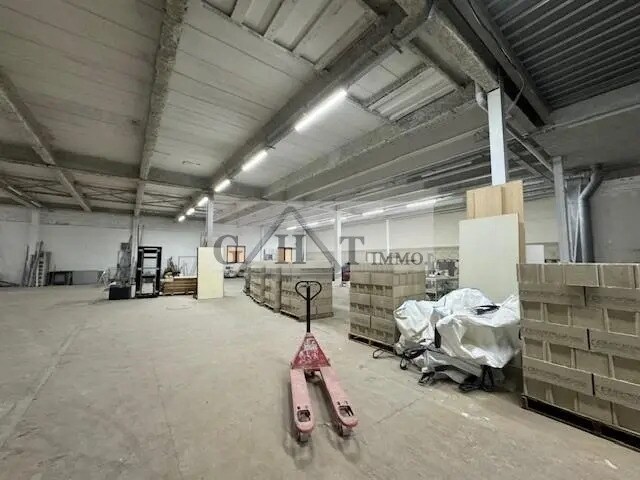 Industriel/Logistique dans Neuilly-sur-Marne à louer - Photo intérieure – Image 2 sur 2