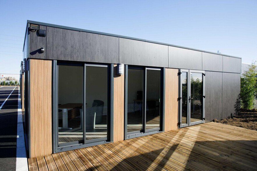 Bureau dans Gellainville à louer - Photo de l’immeuble – Image 2 sur 15