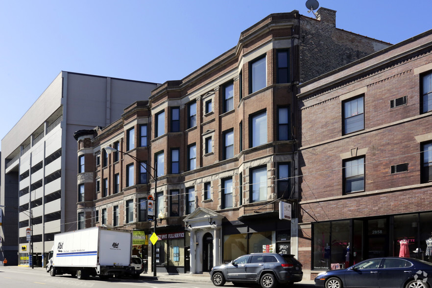 2848-2856 N Clark St, Chicago, IL à louer - Photo de l’immeuble – Image 2 sur 9