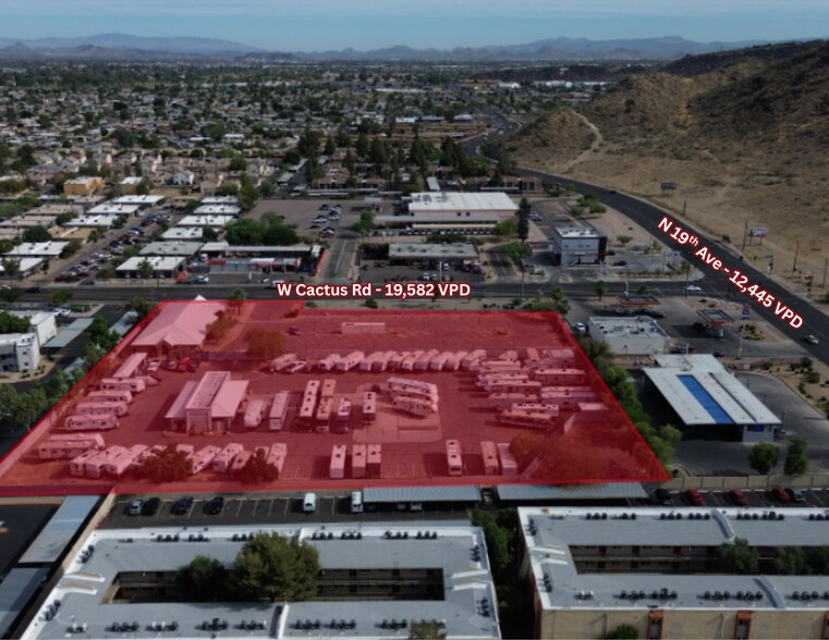 1939 W Cactus Rd, Phoenix, AZ à vendre - Photo de l’immeuble – Image 2 sur 6