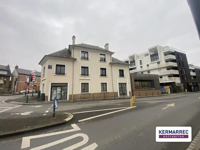 Plus de détails pour Bureau à vendre