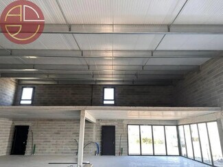 Plus de détails pour Local commercial à louer