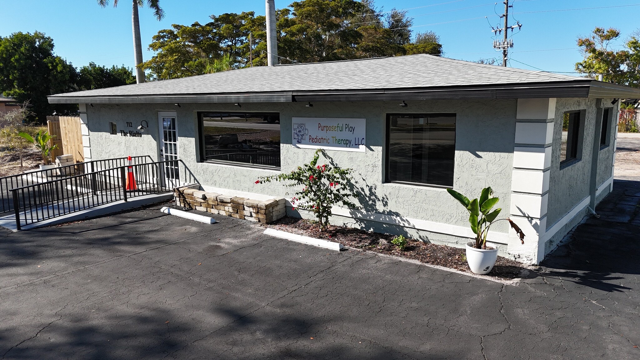 712 The Rialto, Venice, FL à louer Photo principale– Image 1 sur 11