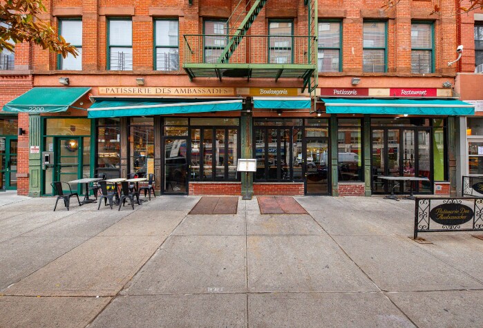 2200 Frederick Douglass Blvd, New York, NY à louer Photo principale– Image 1 sur 2