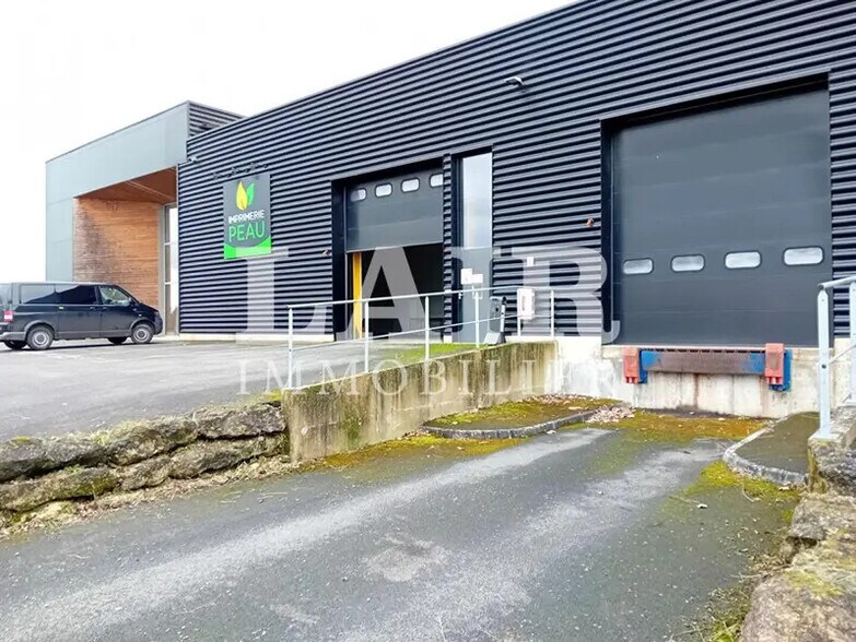Industriel/Logistique dans BERD'HUIS à vendre - Photo de l’immeuble – Image 1 sur 12