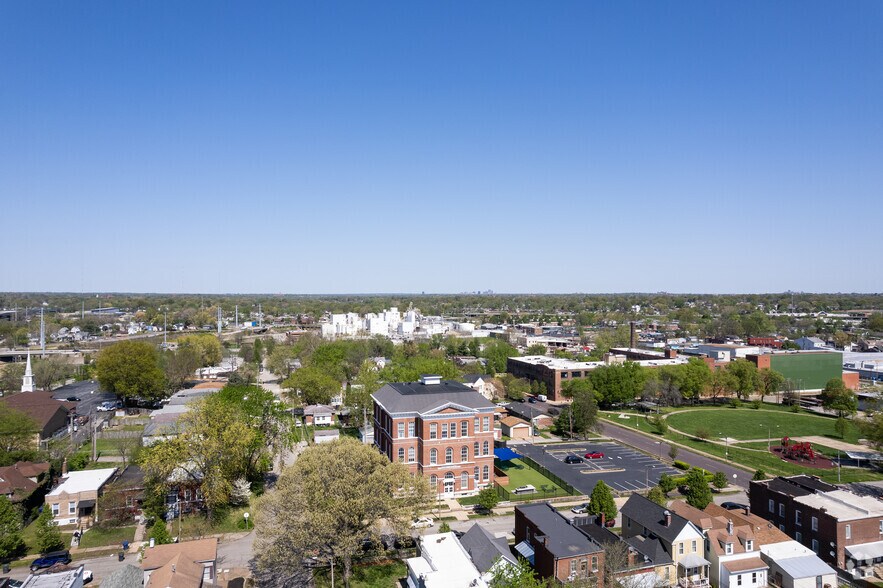 8221 Minnesota Ave, Saint Louis, MO à louer - Aérien – Image 2 sur 6