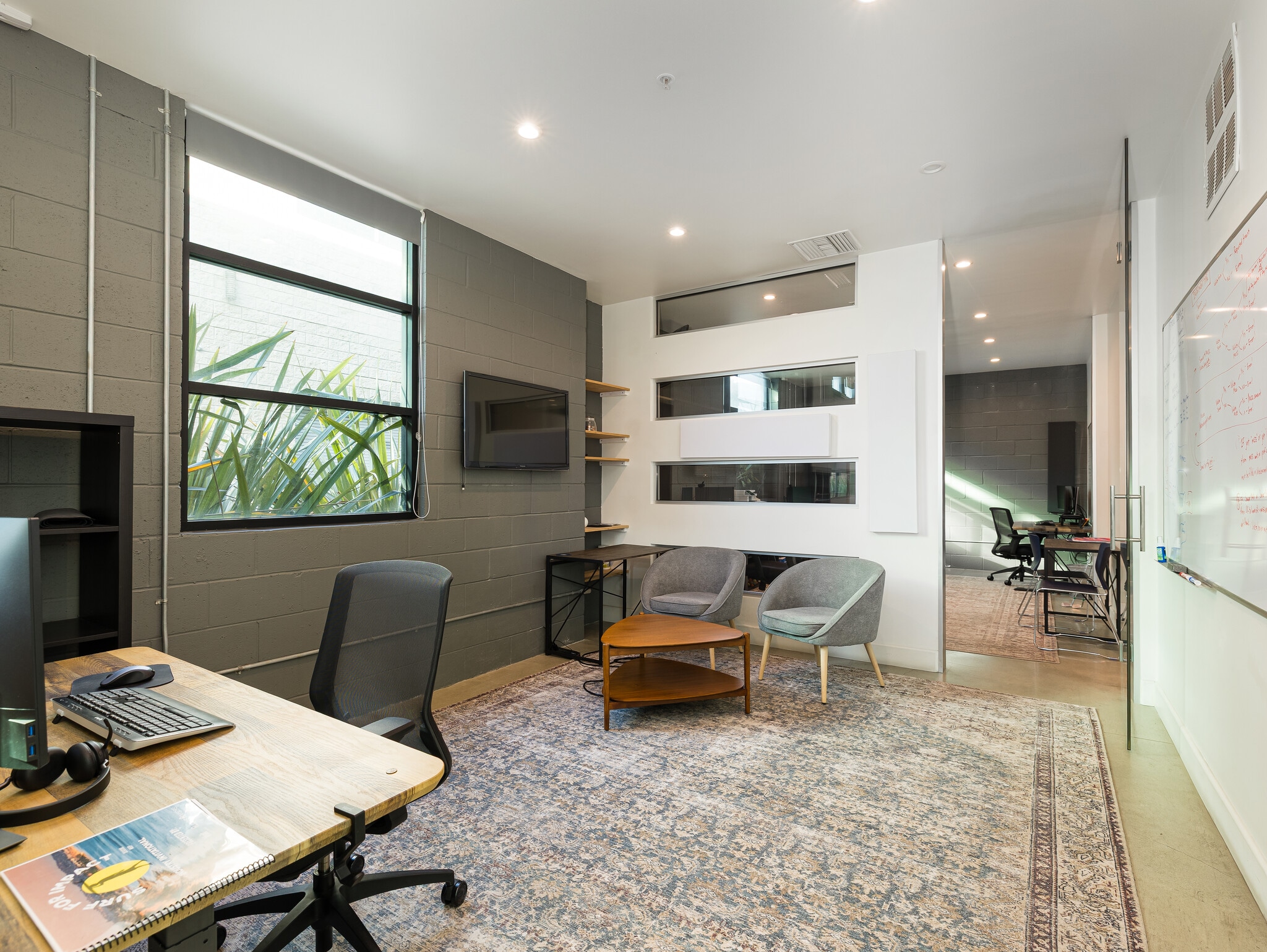 134 Lomita St, El Segundo, CA à louer Photo intérieure– Image 1 sur 19