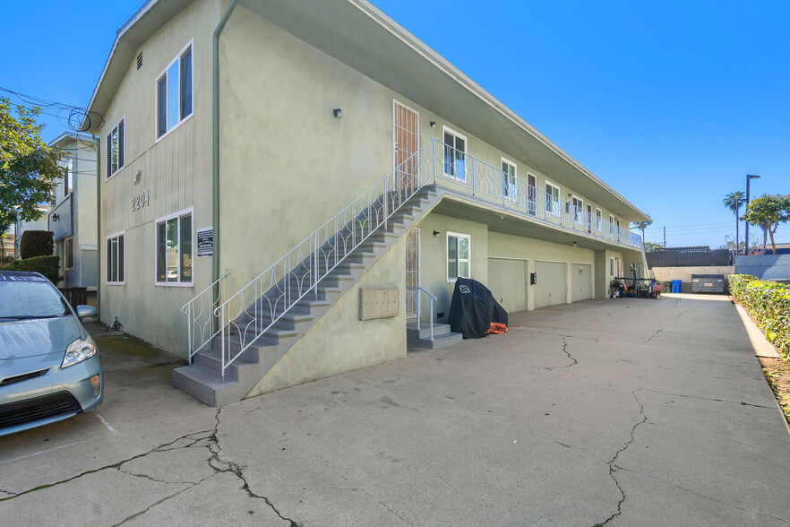 2204 Mathews Ave, Redondo Beach, CA à vendre - Photo principale – Image 3 sur 15