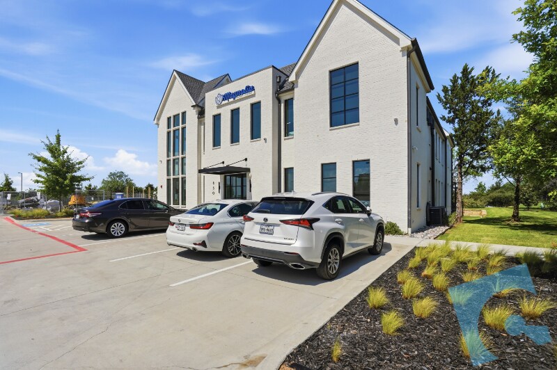 860 S Village Center Dr, Southlake, TX à louer - Photo de l’immeuble – Image 3 sur 22