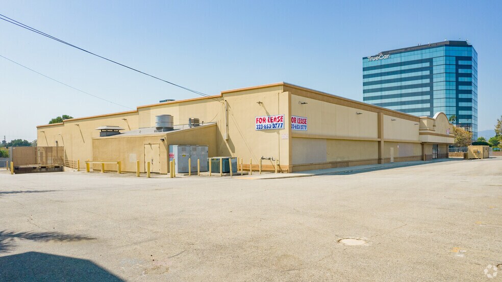 3443 S Sepulveda Blvd, Los Angeles, CA à louer - Photo de l’immeuble – Image 2 sur 8