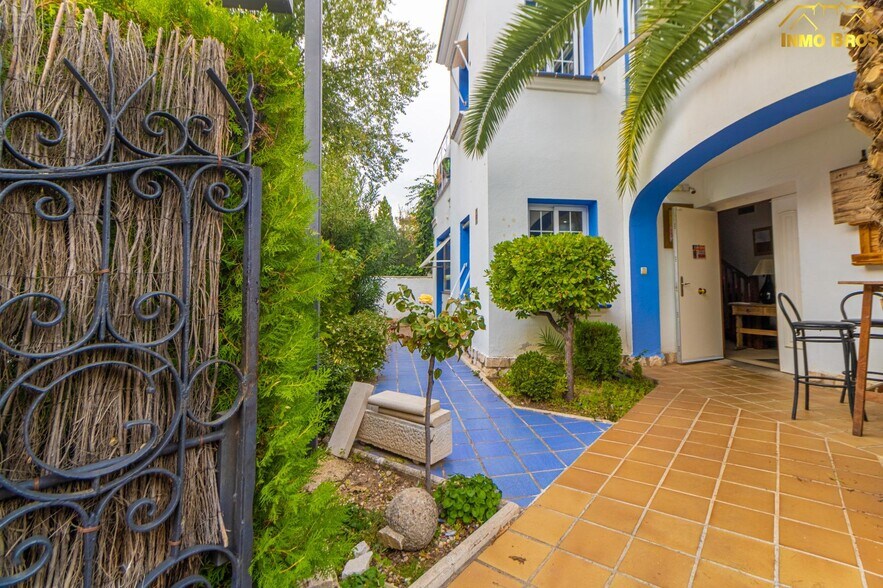 Local commercial dans Guadalajara, Guadalajara à louer - Photo de l’immeuble – Image 2 sur 48