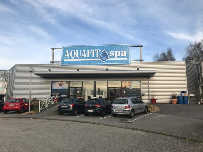 Plus de détails pour Local commercial à louer