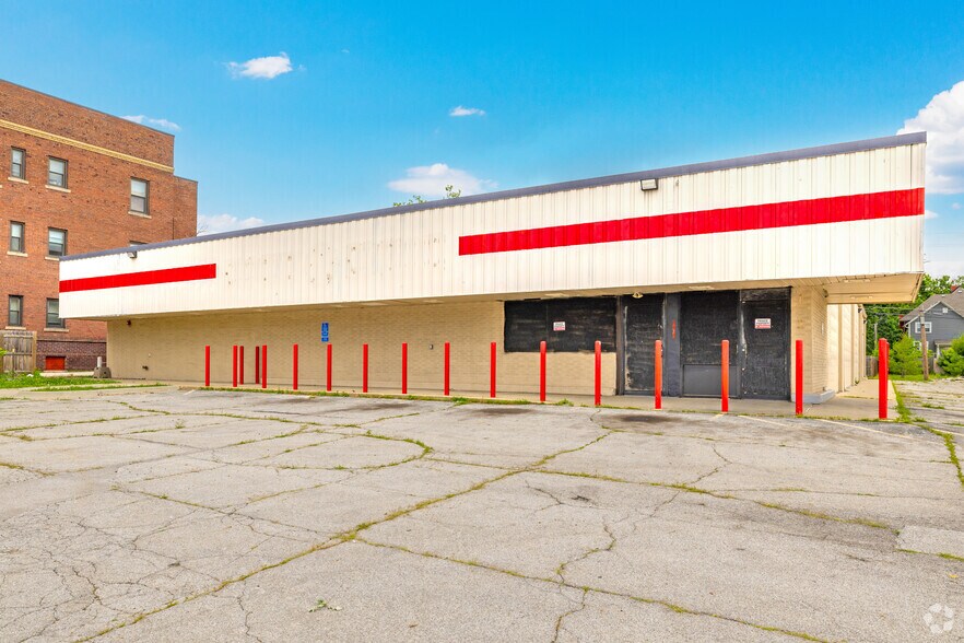 1623 6th Ave, Des Moines, IA à louer - Photo principale – Image 1 sur 1