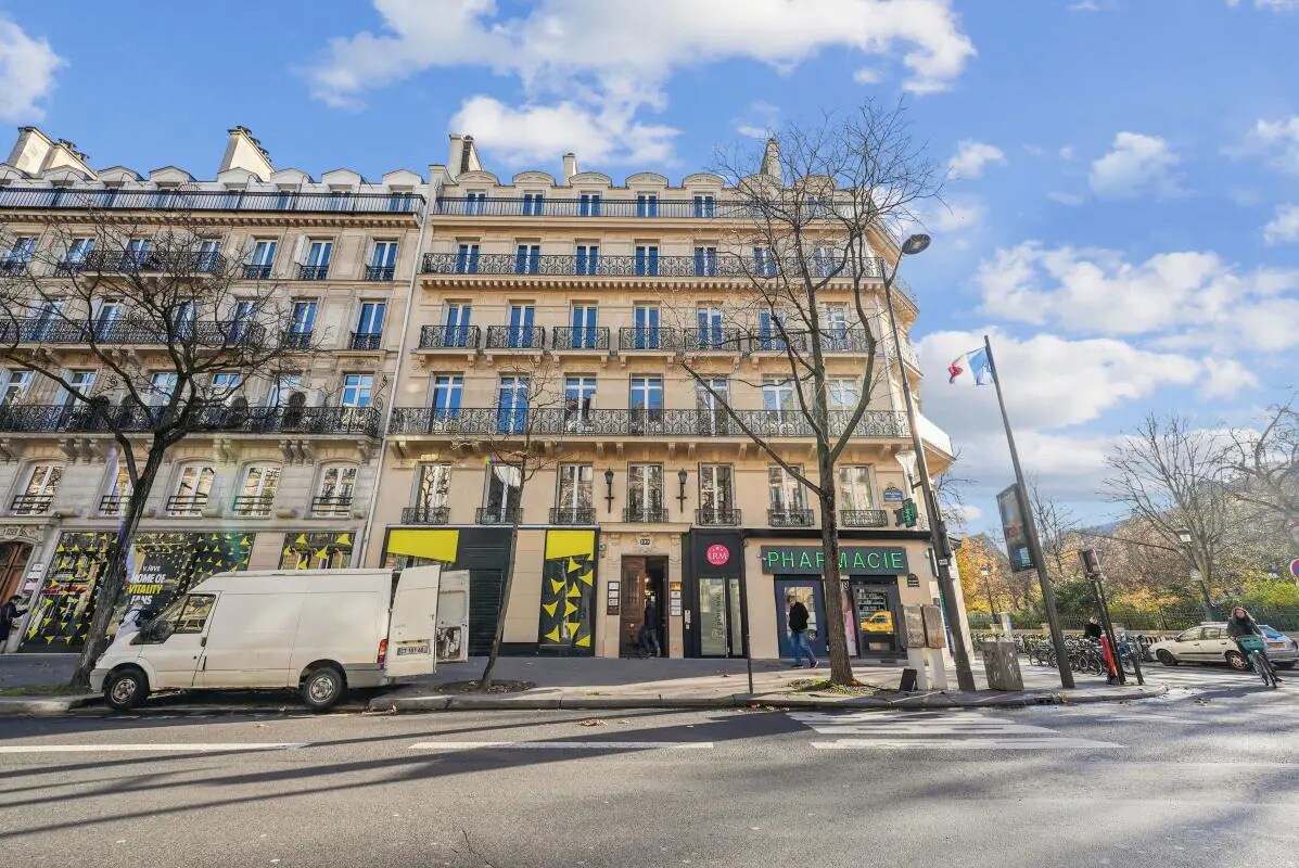 100 Boulevard De Sébastopol, Paris à louer Photo de l’immeuble– Image 1 sur 13