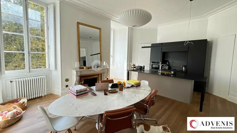 Bureau dans Bordeaux à vendre - Photo de l’immeuble – Image 2 sur 12