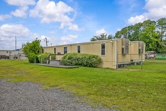 4909 Stepp Ave, Jacksonville, FL à louer Photo intérieure– Image 2 sur 29