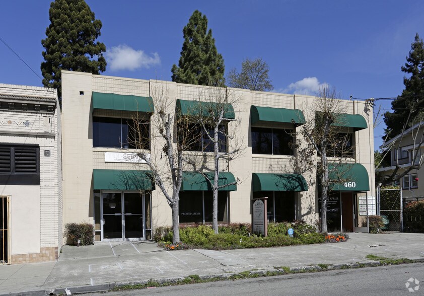 460 Boulevard Way, Oakland, CA à louer - Photo de l’immeuble – Image 2 sur 10