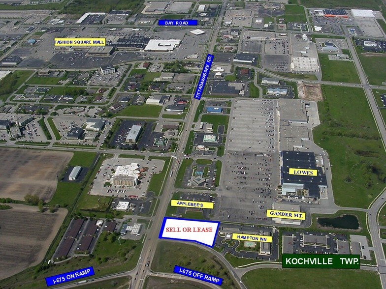 2236 Tittabawassee Rd, Saginaw, MI à louer - Photo de l’immeuble – Image 1 sur 2
