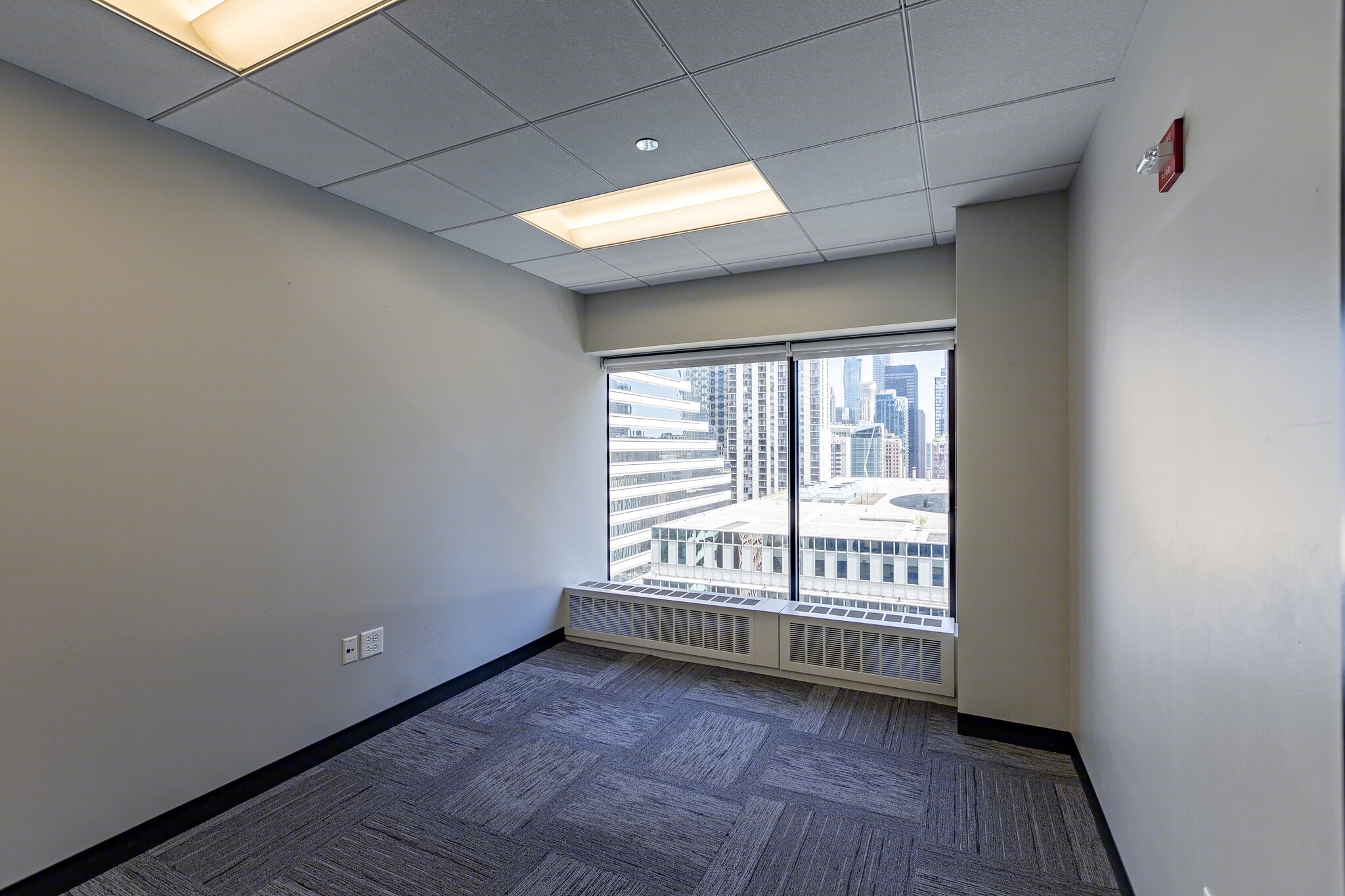 180 N LaSalle St, Chicago, IL à louer Photo intérieure– Image 1 sur 9