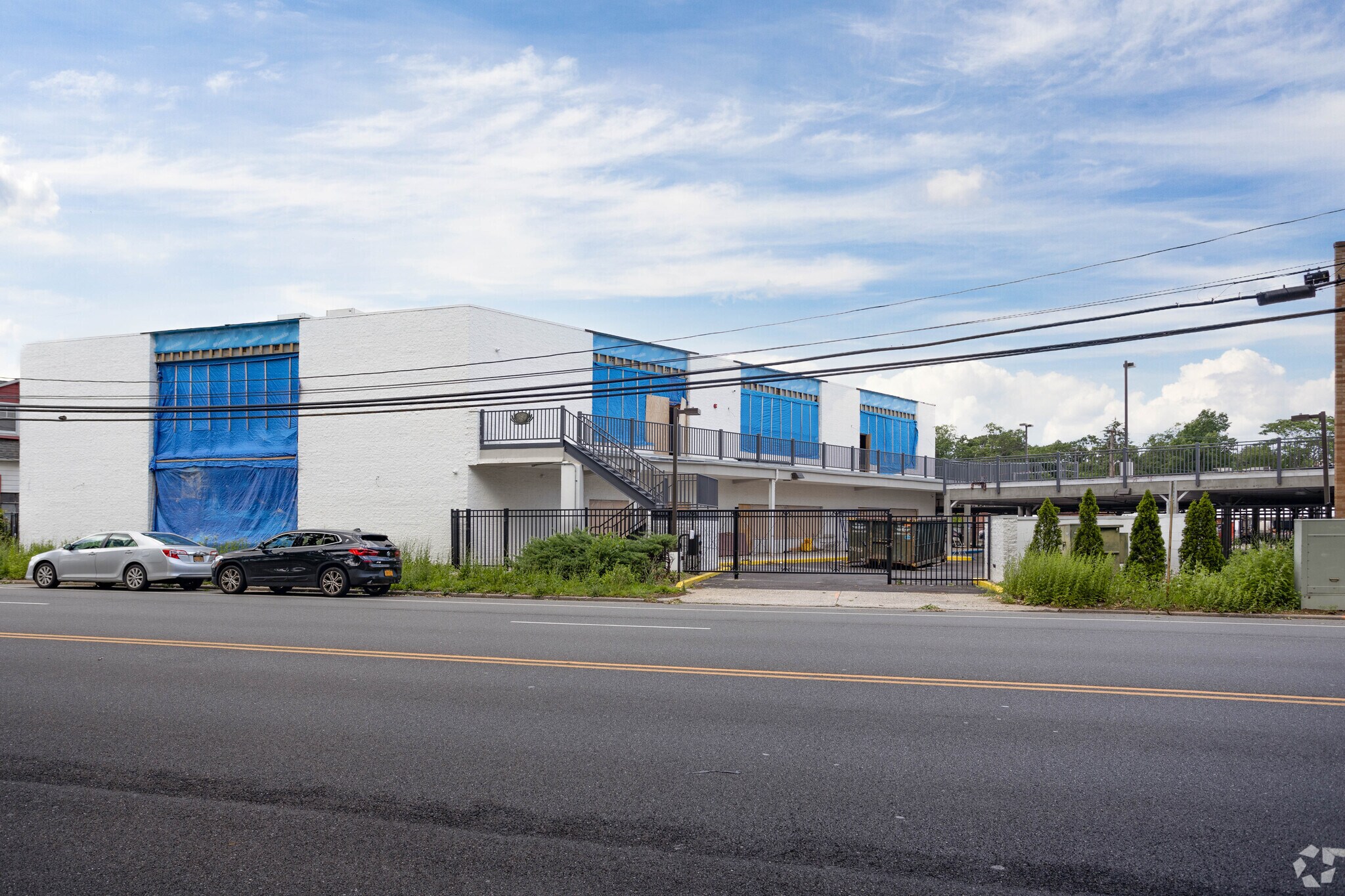 50 Underhill Blvd, Syosset, NY à louer Photo de l’immeuble– Image 1 sur 6