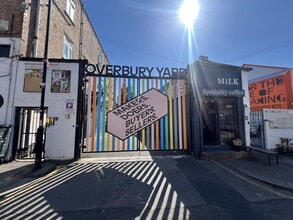 3A Overbury Road, Londres à louer Photo de l’immeuble– Image 2 sur 8