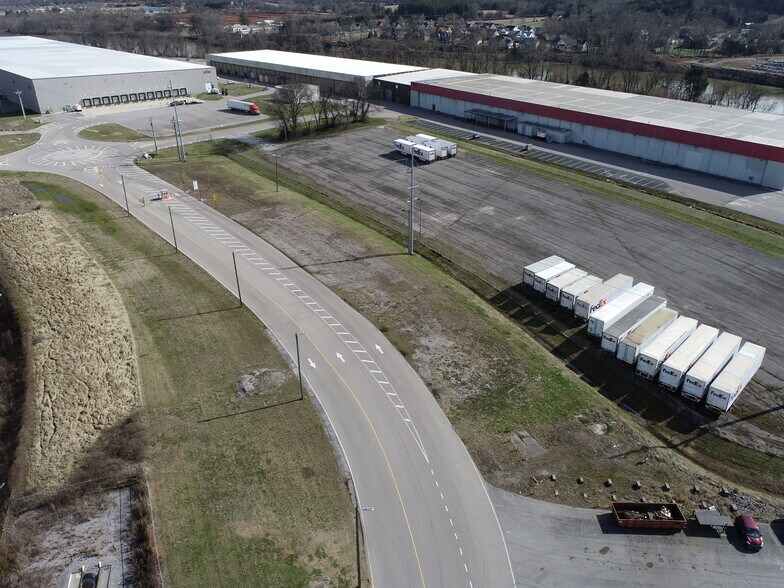 3118 Water Plant Rd, Knoxville, TN à louer - Aérien – Image 2 sur 6