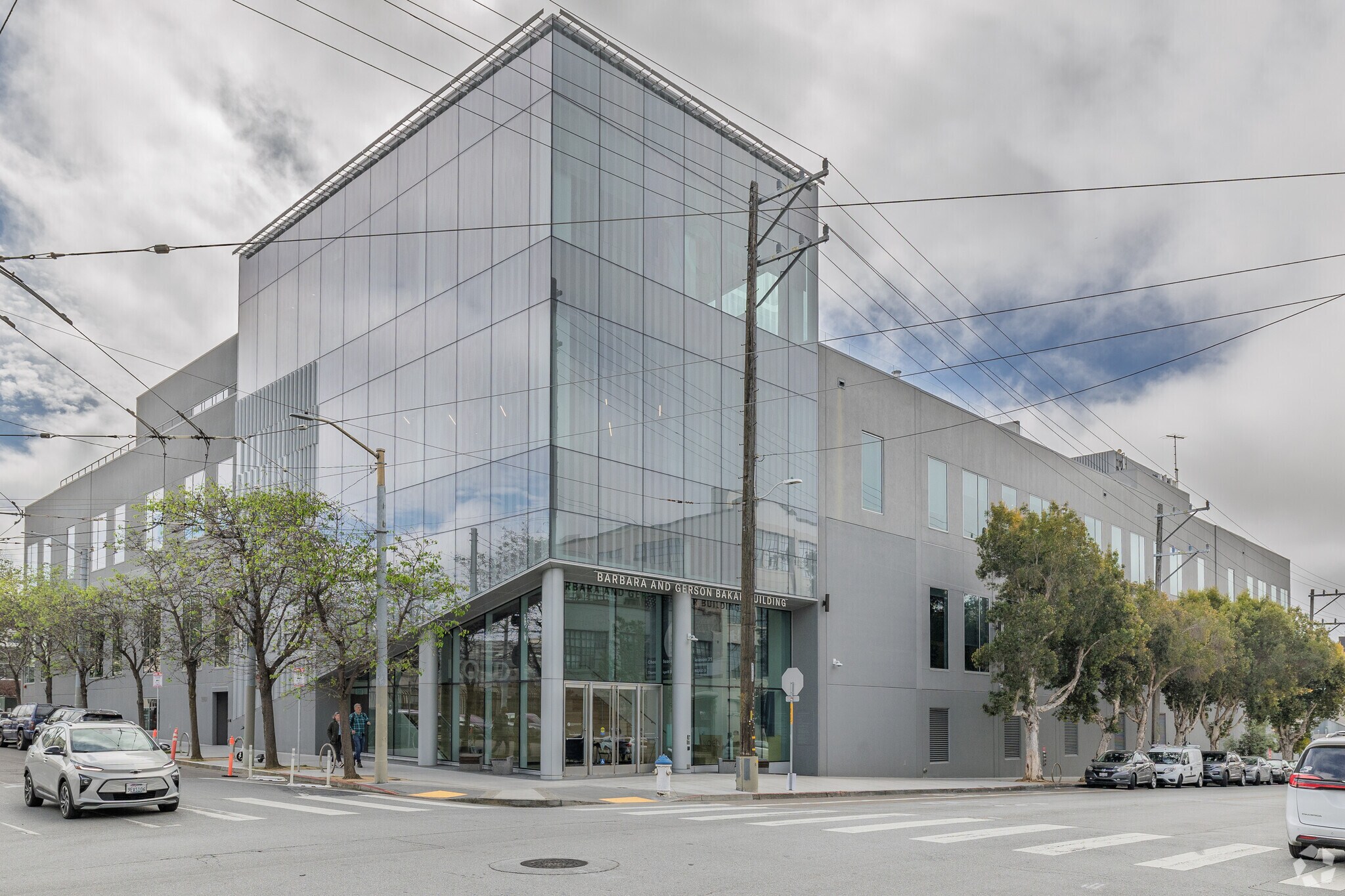 2601 Mariposa St, San Francisco, CA à louer Photo de l’immeuble– Image 1 sur 11
