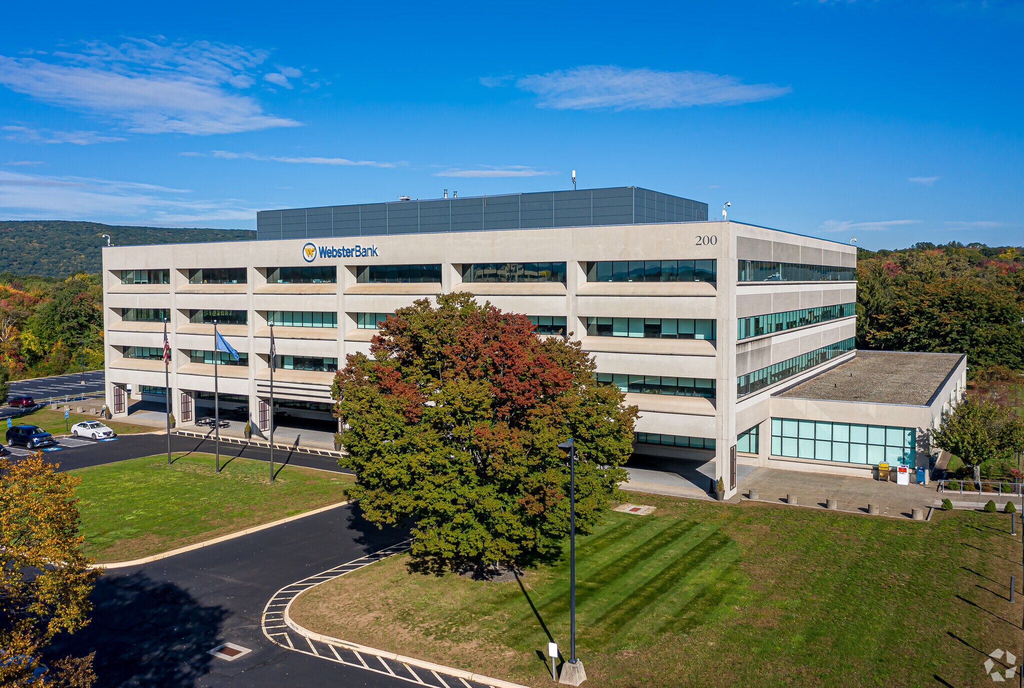 200 Executive Blvd, Southington, CT à louer Photo principale– Image 1 sur 16