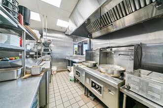 1370 Fullerton Rd, Rowland Heights, CA à louer Photo intérieure– Image 1 sur 1