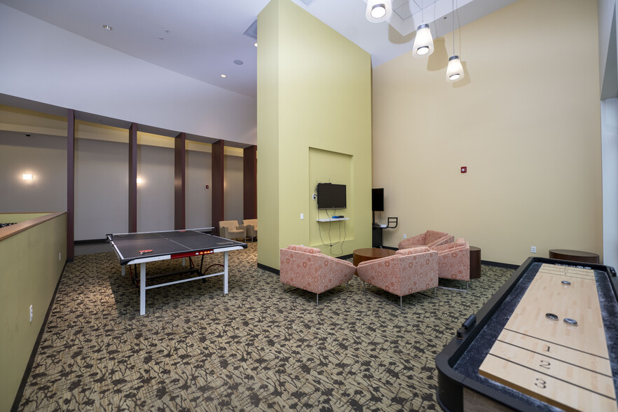 654 Richland Hills Dr, San Antonio, TX à louer - Photo intérieure – Image 3 sur 14