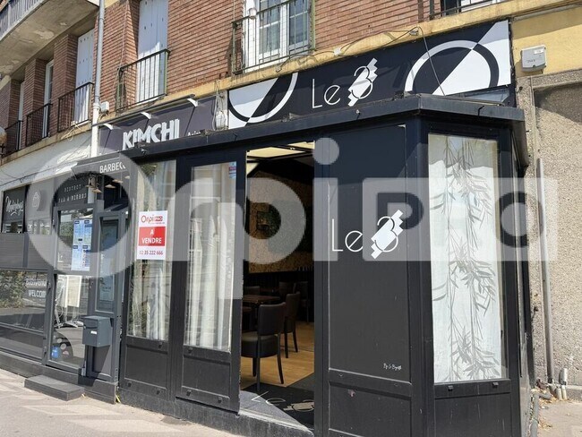 Plus de détails pour Local commercial à vendre
