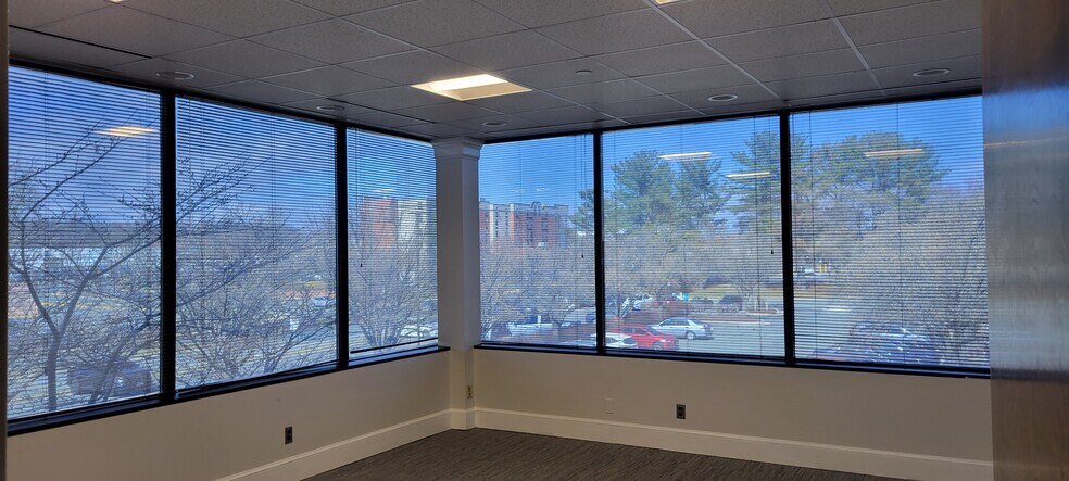 814 W Diamond Ave, Gaithersburg, MD à louer - Photo intérieure – Image 2 sur 24