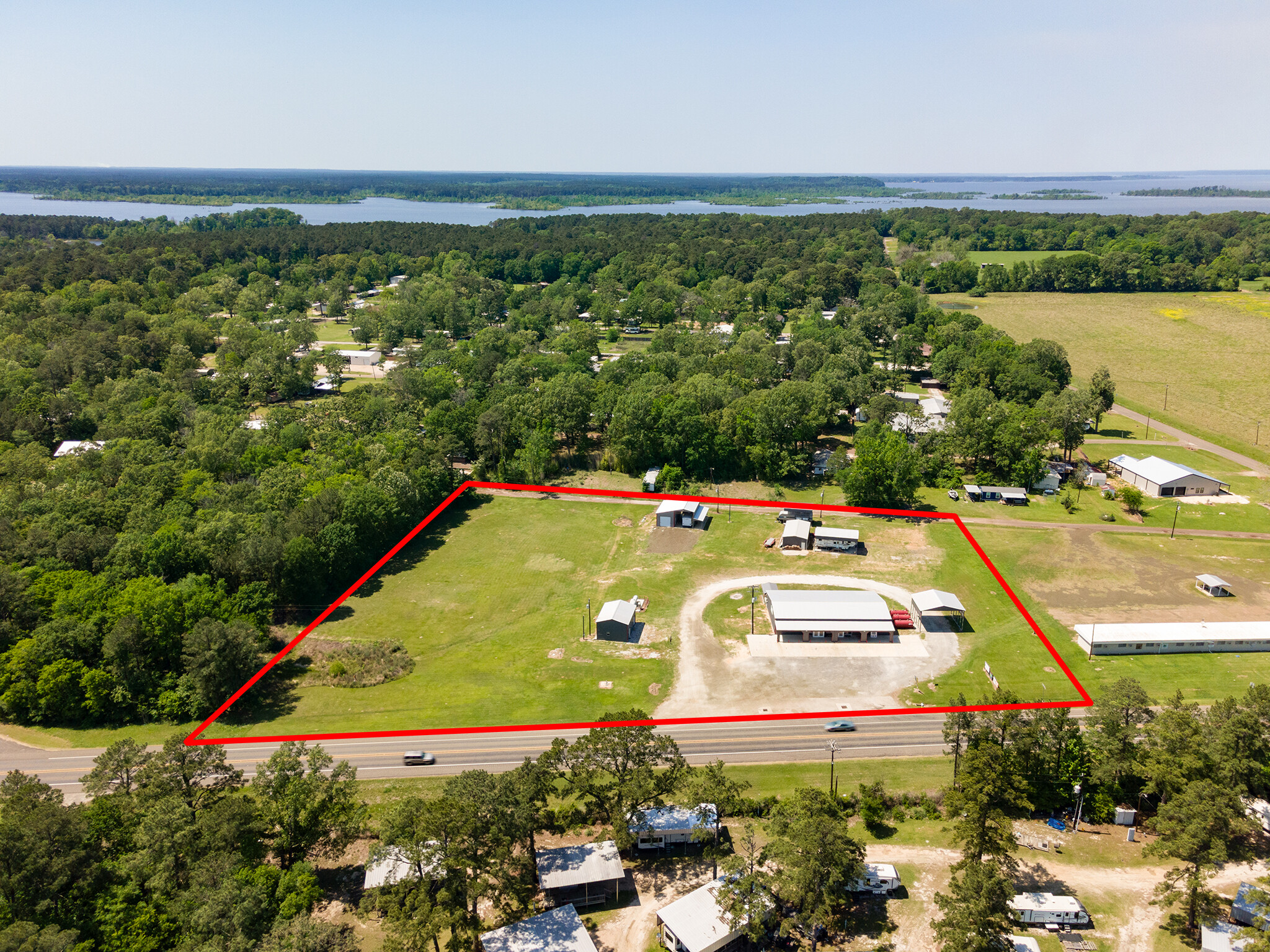 5815 TX-147, Zavalla, TX à vendre Photo principale– Image 1 sur 9