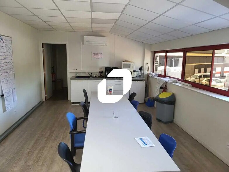 Bureau dans Pessac à louer - Photo de l’immeuble – Image 3 sur 10