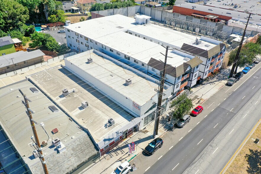 4136 Eagle Rock Blvd, Los Angeles, CA à vendre - Photo de l’immeuble – Image 2 sur 27