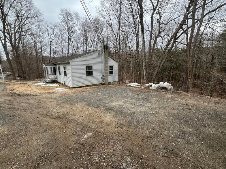 439 Washington Rd, Woodbury, CT à vendre - Photo de l’immeuble – Image 2 sur 34