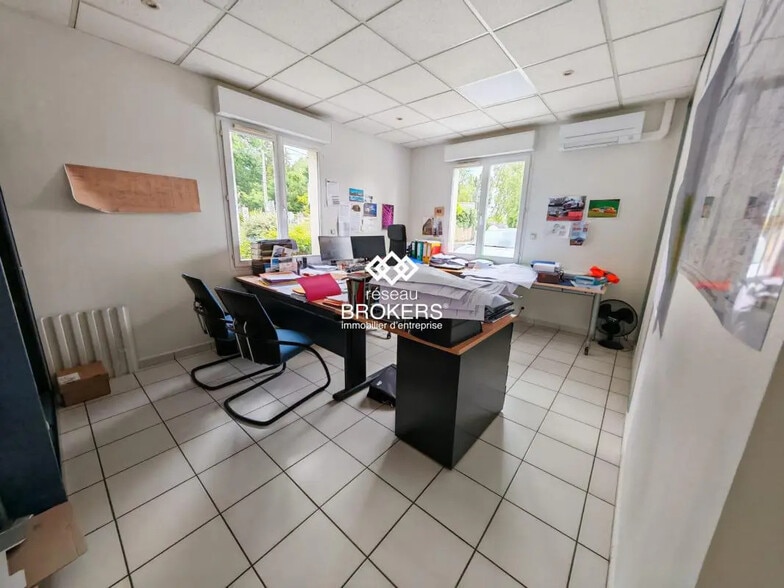 Bureau dans Chambray-lès-Tours à vendre - Photo de l’immeuble – Image 1 sur 3