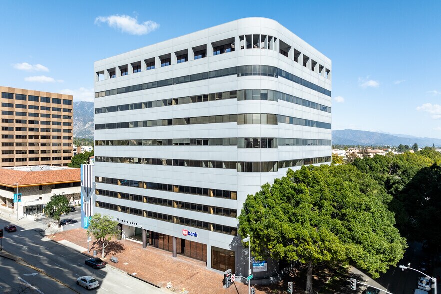 70 S Lake Ave, Pasadena, CA à louer - Photo principale – Image 1 sur 12