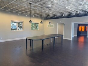 1350 N Highland Ave, Los Angeles, CA à louer Photo intérieure– Image 1 sur 11