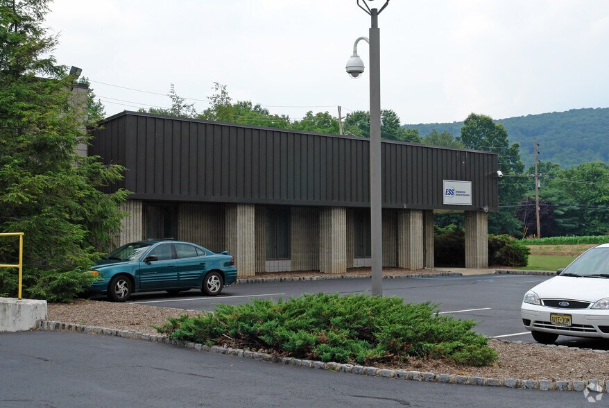 1 Indian Ln E, Towaco, NJ à louer - Photo de l’immeuble – Image 2 sur 3