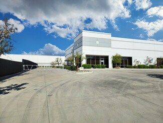 Plus de détails pour 19237 Flightpath Way, Bakersfield, CA - Industriel/Logistique à louer