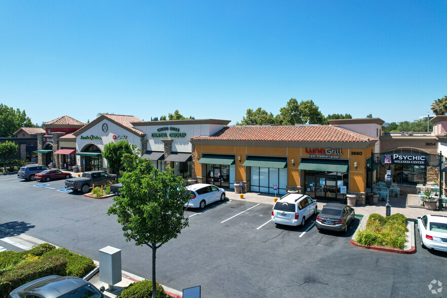 3560-3660 Grand Ave, Chino Hills, CA à louer - Photo de l’immeuble – Image 3 sur 25